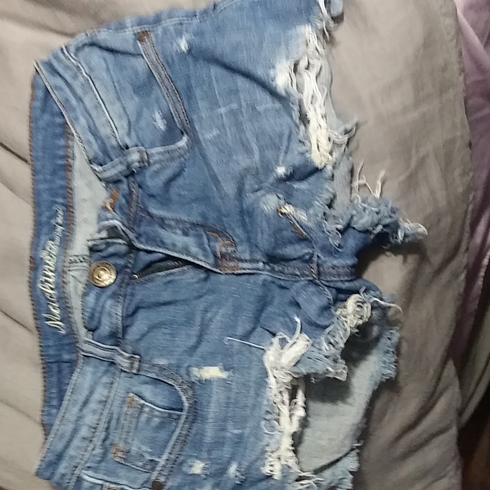 Cut off shorts